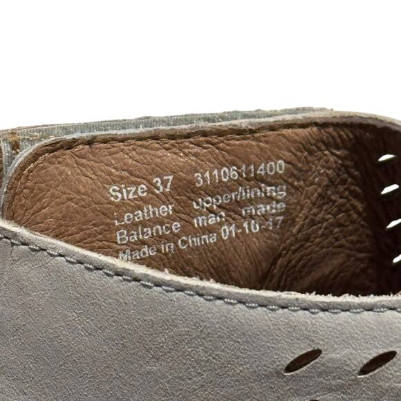 Dansko Danae Block Heel Sandal Minimalist Comfort Casual Leather Oyster 37 6.5 7 - Picture 8 of 9